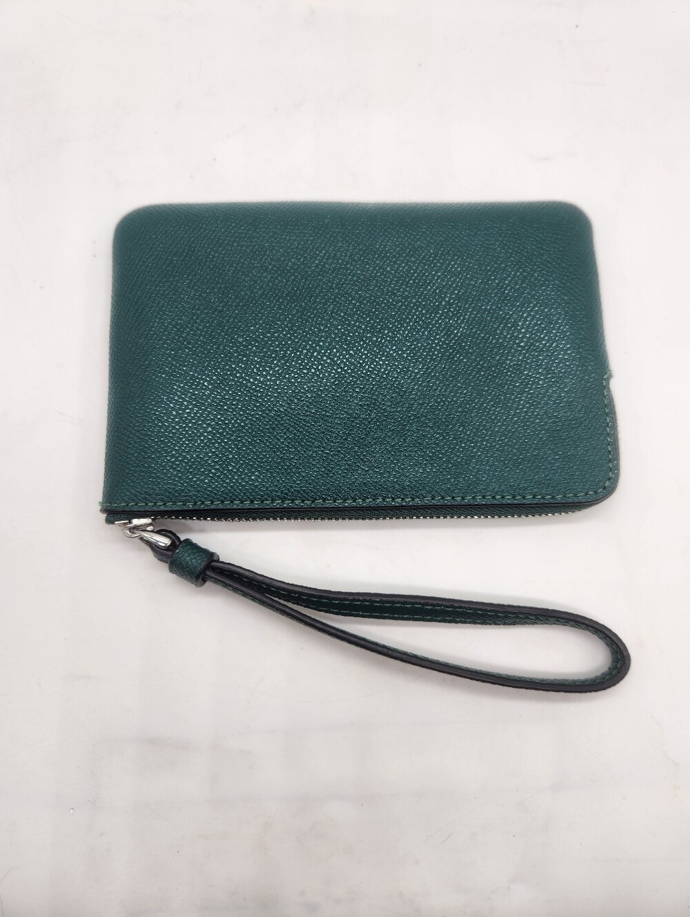 Coach Corner Zip Wristlet crafted from crossgrain leather - Picture 2 of 8